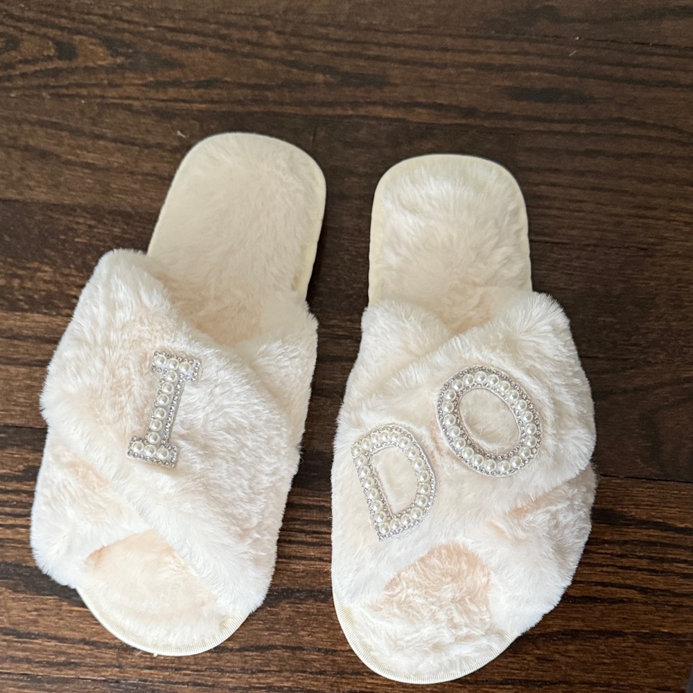 Faux Fur 'I DO' Slippers